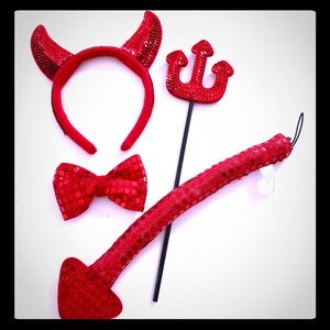 Mardi Gras masquerade little devil 4 piece set red sequins new One size